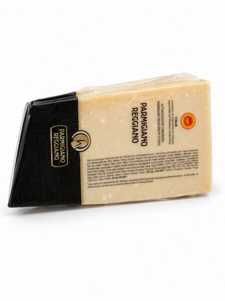 Parmigiano Reggiano DOP – tvrdý zrejúci syr 24 mesiacov cca 700 g